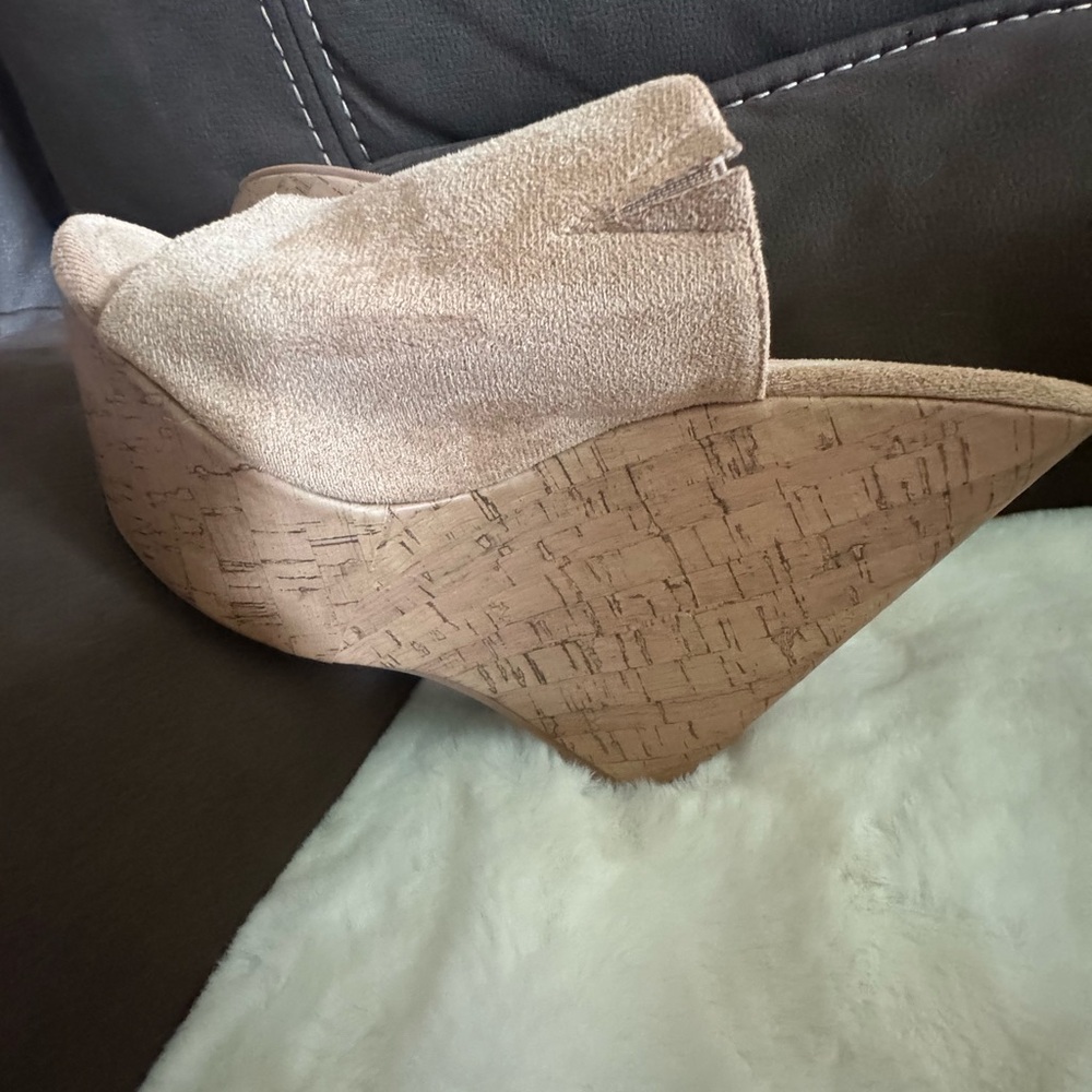 NEW Camel Suede cork wedge sz40